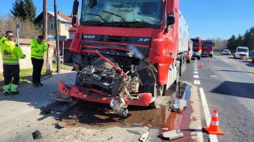 Śmiertelny wypadek pod Wrocławiem. Nie żyje kierowca ciężarówki