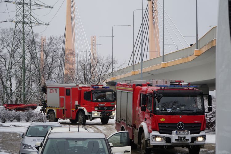 Akcja ratunkowa przy moście Milejnijnym [ZOBACZ ZDJĘCIA], Krzysztof Wilma