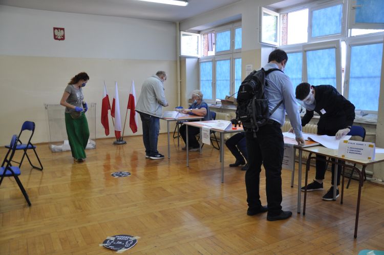 Wrocławianie głosują w wyborach prezydenckich [ZDJĘCIA], mgo