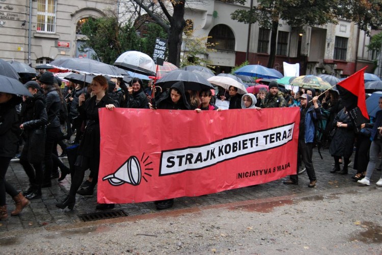Wrocław: w poniedziałek druga runda Strajku Kobiet?, Bartosz Senderek