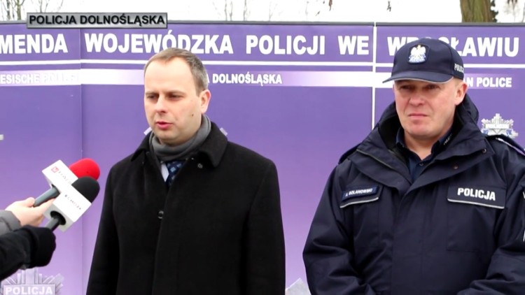 Nowe radiowozy już przyjechały do Wrocławia [ZOBACZ FILM], Dolnośląska Policja
