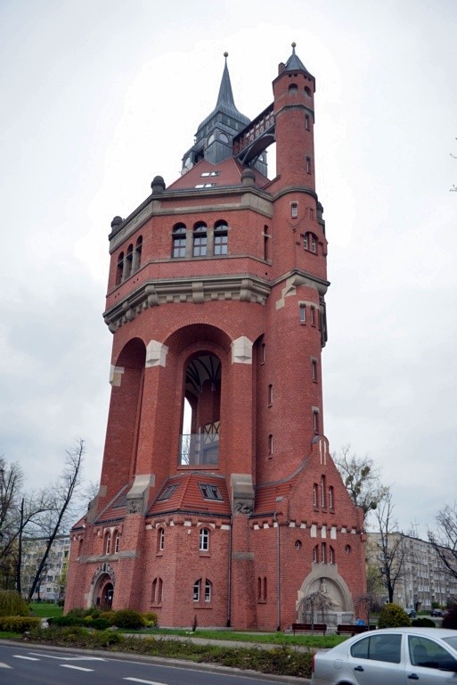 Wrocław dawniej i dziś: Wieża Ciśnień przy al. Wiśniowej, Wojciech Bolesta