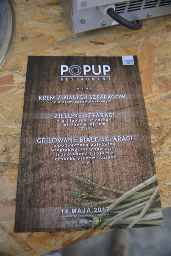 Szparagi w znikającej restauracji. Pop Up Restaurant na Bazarze Smakoszy [ZDJĘCIA], Wojciech Bolesta