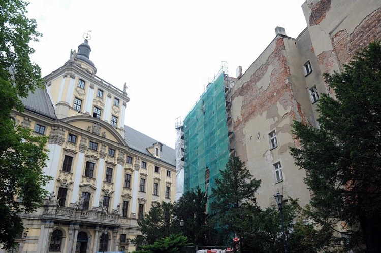 Ruszył remont kamienicy w centrum Wrocławia. Lokatorzy nie chcą opuścić budynku [ZDJĘCIA], Wojciech Bolesta