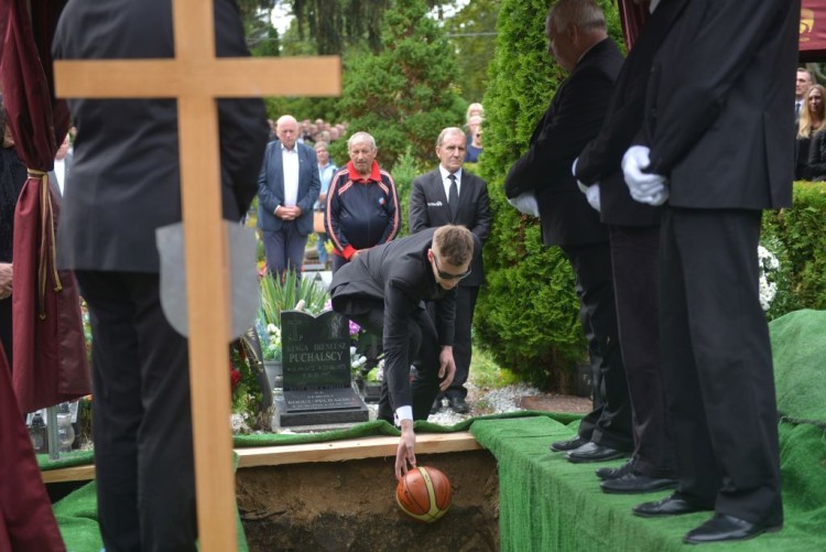 Tłumy pożegnały Adama Wójcika na cmentarzu Grabiszyńskim [ZDJĘCIA], Wojciech Bolesta