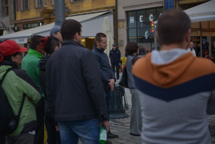 Kibice Śląska wspólnie z Jackiem Międlarem protestowali przed konsulatem Danii [ZDJĘCIA], Wojciech Bolesta