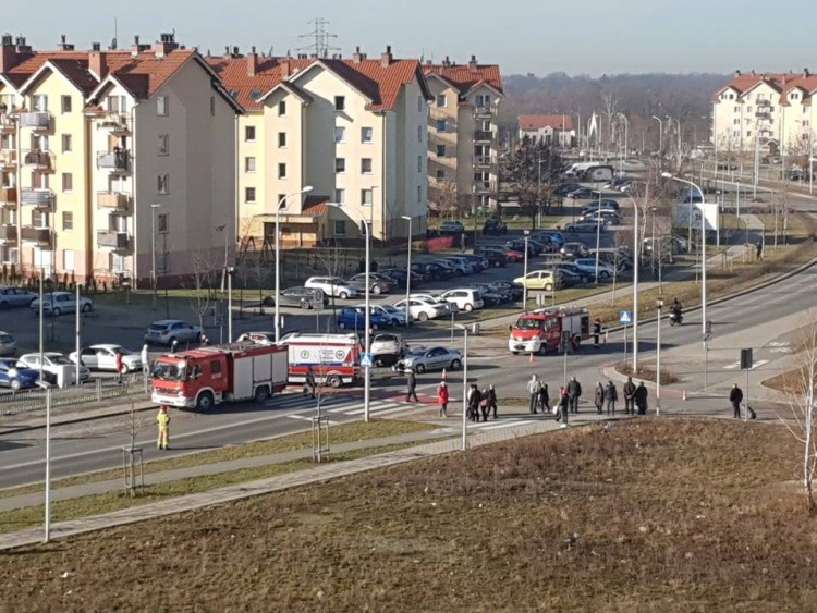 Wypadek z udziałem trzech samochodów na Stabłowicach [ZDJĘCIA], mgo