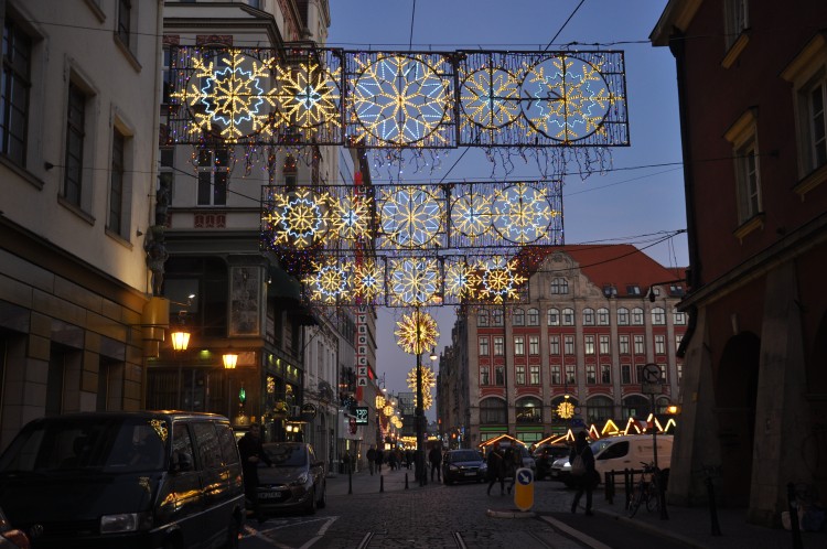 Żegnamy świąteczną iluminację. Z ulic znikają bożonarodzeniowe ozdoby, Marta Gołębiowska