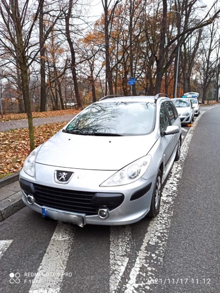 „Mistrzowie Parkowania” na Grunwaldzie. Zobacz, gdzie zostawili samochody [ZDJĘCIA], Straż Miejska Wrocławia