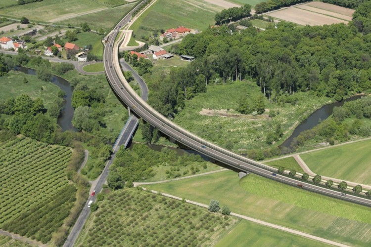 Obwodnica Leśnicy: Nad mostem Ratyńskim, wyrasta nowy most, materiały projektanta
