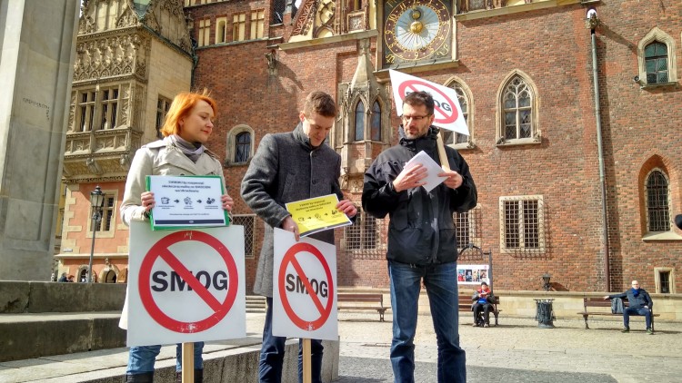 Całkowity zakaz palenia węglem sprawi, że za 7 lat z Wrocławia zniknie smog, Bartosz Senderek