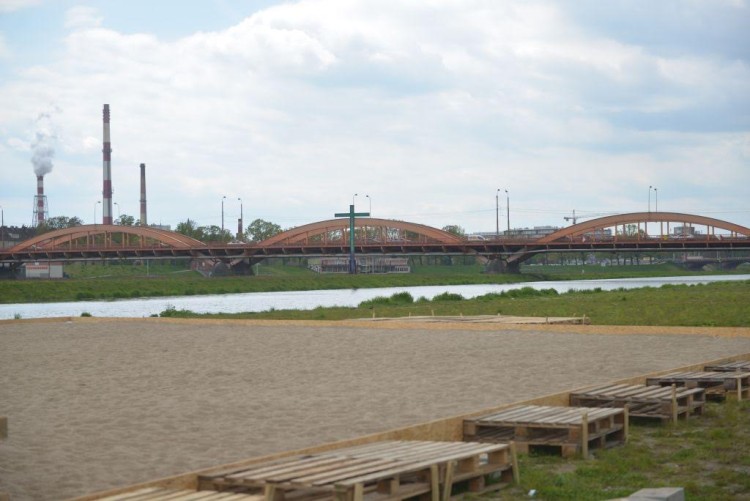 Przy moście Trzebnickim powstają dwie nowe plaże miejskie [ZDJĘCIA], Wojciech Bolesta, mat. pras.