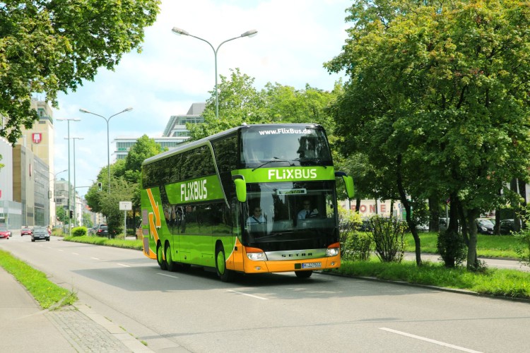 Polski Bus wprowadził nowe połączenie. Z Wrocławia bezpośrednio do Czech i Austrii, 0