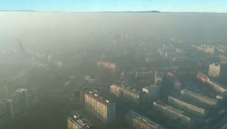 Fatalna jakość powietrza we Wrocławiu. Lepiej nie wychodzić z domu, TuWroclaw