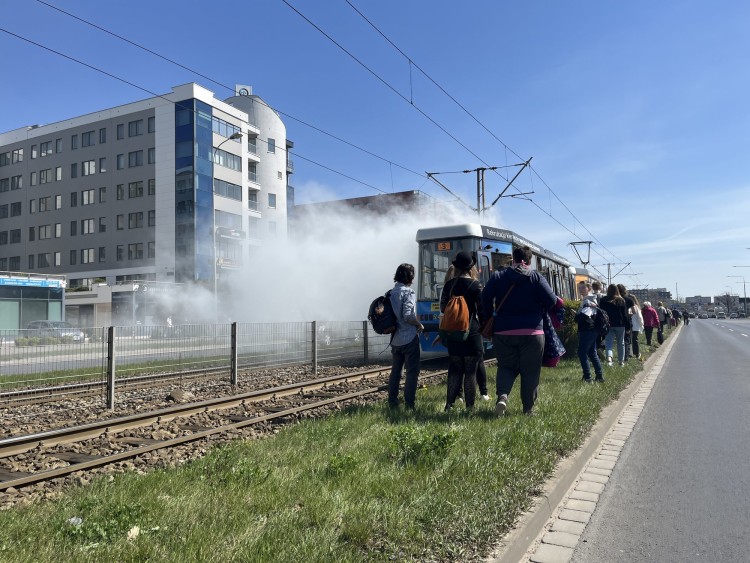 Pożar tramwaju na ulicy Legnickiej. Ludzie uciekali poboczem [ZDJĘCIA], Jakub Jurek