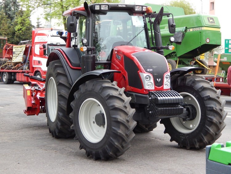 Traktory wyjechały na DK8. Protest rolników na trasie między Kłodzkiem a Wrocławiem, pixabay.com