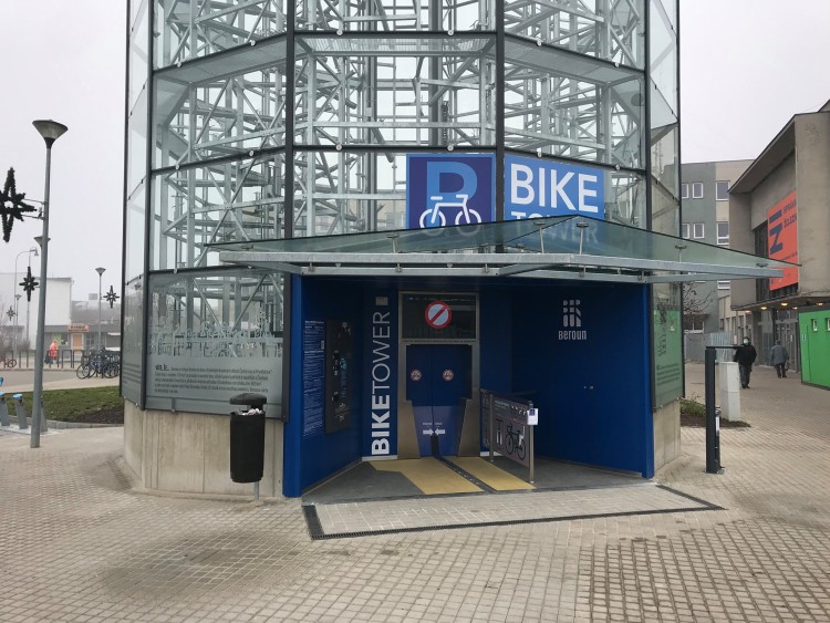 Wieże rowerowe na wrocławskich dworcach? To nowy pomysł Kolei Dolnośląskich, FB/Bike Tower