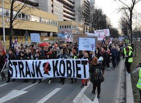 Wrocław: tysiące osób na strajku z okazji Dnia Kobiet [ZOBACZ ZDJĘCIA]