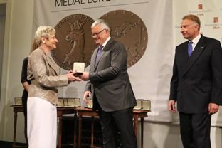 Dolnośląska Szkoła Wyższa nagrodzona Medalem Europejskim Business Centre Club
