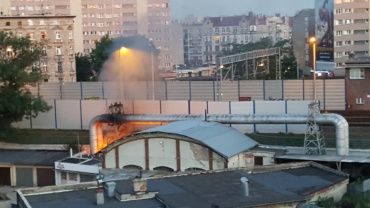 Pożar przy stacji kolejowej na ulicy Grabiszyńskiej [ZDJĘCIA]