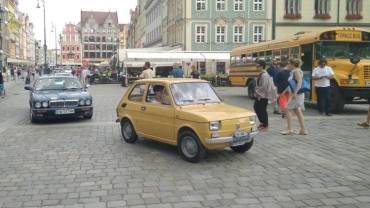 Pokaz samochodów MotoClassic na wrocławskim Rynku [ZDJĘCIA]