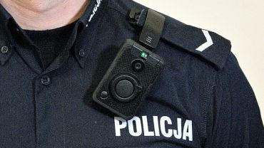 Wrocławscy policjanci już dziś ruszą na patrole z kamerami na mundurach [ZDJĘCIA]