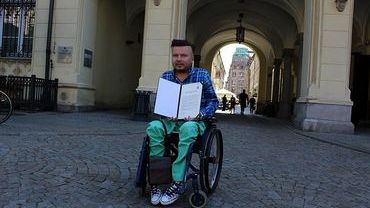 Dutkiewicz popiera protest osób niepełnosprawnych. Chce utworzyć „okrągły stół”
