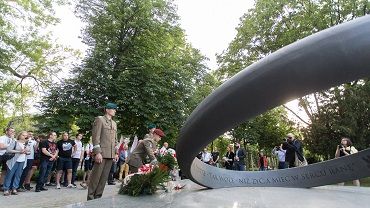 Marsz pamięci Rotmistrza Pileckiego przeszedł przez Wrocław [ZDJĘCIA]