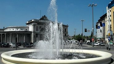 Miasto przypomina: Kąpiele w miejskich fontannach są zabronione!