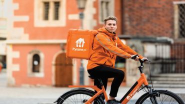 Dostawcy jedzenia na elektrycznych rowerach już na ulicach Wrocławia