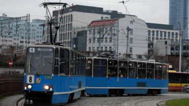 Wrocław: pasażerka MPK zgłosiła pobicie w tramwaju. Motorniczy to zignorował