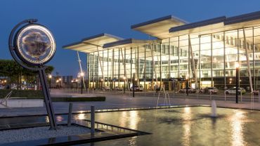 Wrocławskie lotnisko organizuje konkurs na siedmiolecie terminalu