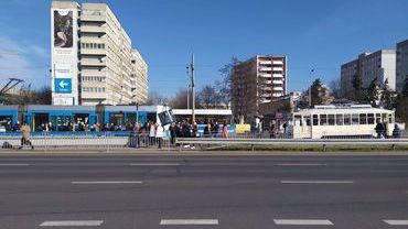 Wykolejenie zabytkowego tramwaju na Legnickiej