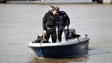 Policja nadal szuka Vlada Shchura. 24-latek zaginął nad Odrą [ZDJĘCIA, RYSOPIS]