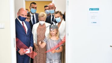 Nowe gabinety dentystyczne i szczoteczka dla każdego pierwszaka. Nowy program we Wrocławiu