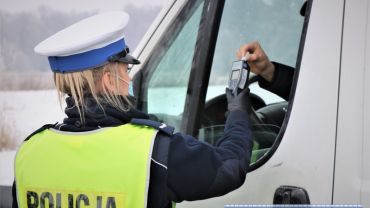 Wrocław: Pijany w sztok kierowca przyjechał na stację benzynową