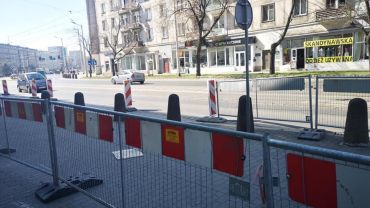 Ruszyła przebudowa ulicy Sądowej. Zabiorą część jezdni pod ścieżkę rowerową