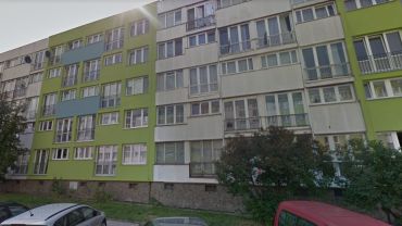 Wrocław usuwa azbest. Rakotwórczy materiał mamy w budynkach i na działkach [38 MIEJSC]