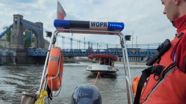 Wrocław: Ewakuacja na Odrze. Zepsuty statek nie mógł dopłynąć do brzegu