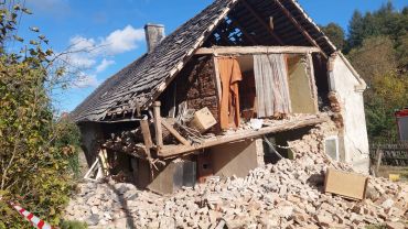 Dolny Śląsk: Ściana budynku runęła po wybuchu butli z gazem [ZDJĘCIA]