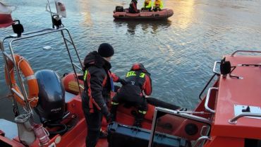 Z rzeki w centrum Wrocławia wyłowiono ciało młodego człowieka