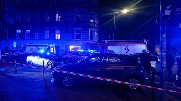 Wrocław: Policyjny radiowóz zderzył się z osobówką na Nadodrzu. Ranna jedna osoba