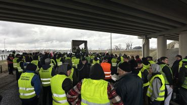 Rolnicy grożą: Zablokujemy wszystkie wjazdy do Wrocławia. Nie dostaniecie się do miasta