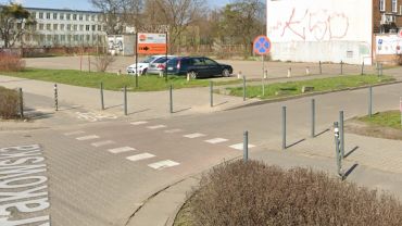 Wrocław: Wypadek na drodze rowerowej. A wszystko przez słupek