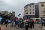 Eko-aktywiści na prawie 3 godziny zablokowali Świdnicką przy Arkadach [ZDJĘCIA], Bartosz Królikowski