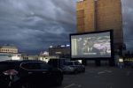 Wraca kino samochodowe na dachu Arkad Wrocławskich [REPERTUAR], Mat. pras./archiwum