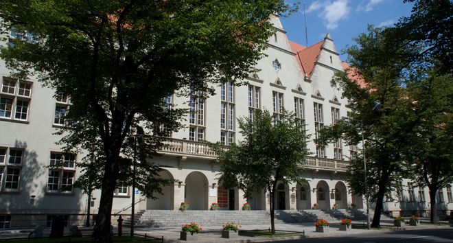 Wicepremier i wiceminister nauki z wizytą na Politechnice Wrocławskiej, archiwum