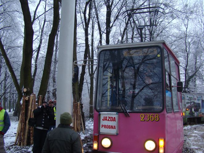 Druga próba na pętli przy Grabiszyńskiej: starsze tramwaje też są za szerokie, 0