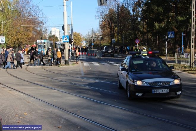 Policjanci patrolowali m.in. rejon Cmentarza Grabiszyńskiego we Wrocławiu
