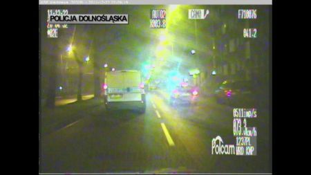 Policyjny pościg jak z filmu - pijany kierowca uciekał ulicami Wrocławia, mat. policji